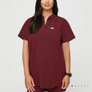Figs Kitale maternity scrub top XS